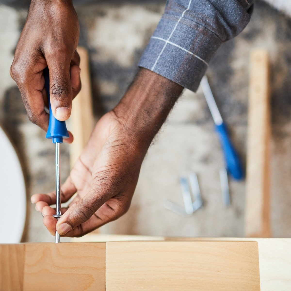 Visuel du service Montage et installation maison - fixations et pose (2)